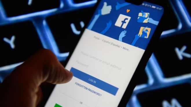 Ahora puedes ver y controlar los datos que las aplicaciones y sitios web comparten con Facebook