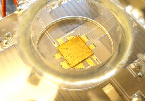 DDS technology enables microwave ion control for quantum computing