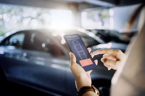 Rohde & Schwarz se une al Car Connectivity Consortium para promover el desarrollo de las comunicaciones entre smartphones y automóviles