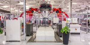 Mercedes-Benz admite que la adquisición de la firma de automatización de Tesla afectó su producción de baterías