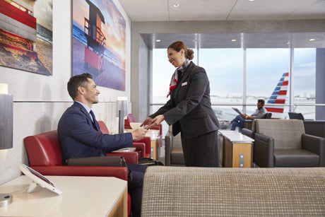 AMERICAN AIRLINES MEJORA LA EXPERIENCIA DE VIAJE A TRAVÉS DEL RECONOCIMIENTO CORPORATIVO Y LA AMPLIACIÓN DE SU EQUIPO DE SOPORTE