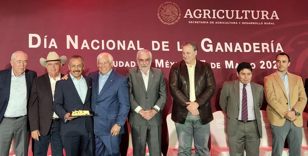 Grupo Lala es Reconocida por su Impulso al Sector Ganadero en el Marco del Día Nacional de la Ganadería