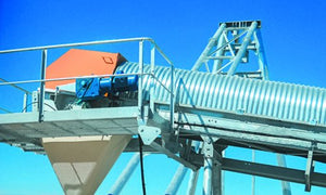 Soluciones de accionamiento para la industria de materiales a granel: sistemas de accionamiento fiables, seguros y personalizados