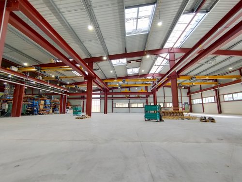 Plazar Manutention suministra a Jouanel nueve grúas puente para asistir a esta en la producción de máquinas-herramienta