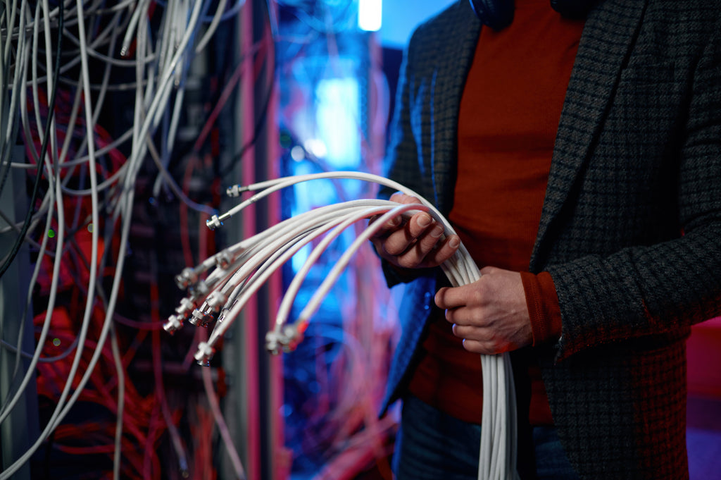 ¿Qué es un transceiver y por qué es clave en las redes ópticas modernas?