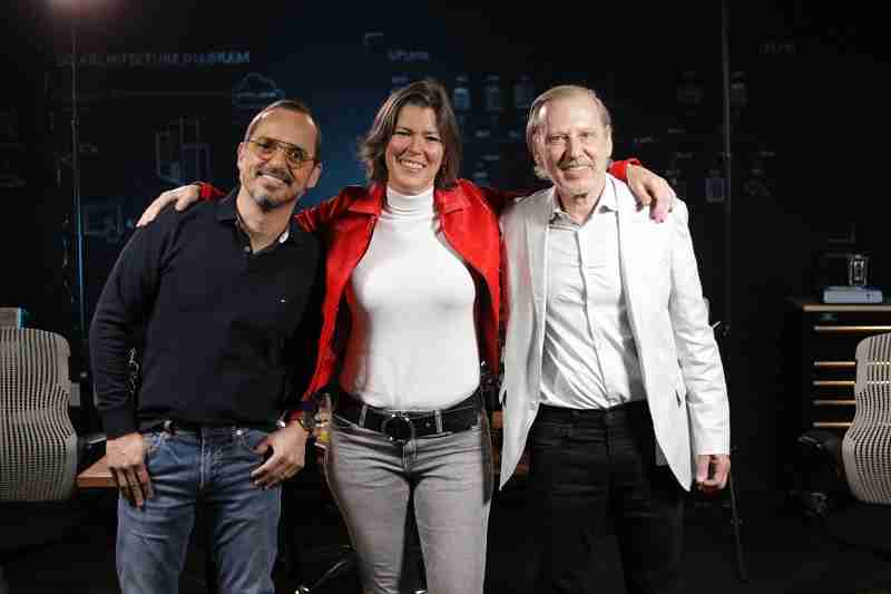 AT&T México presenta el primer video podcast de 5G y transformación digital
