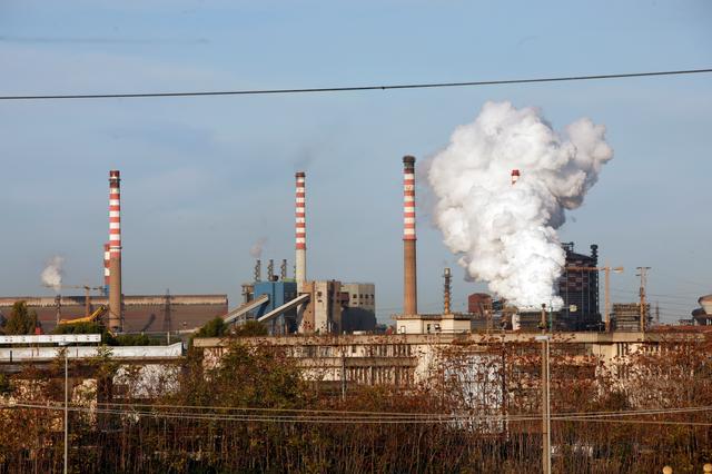Italy's Tenaris teams up with Edison, Snam to decarbonize Italian steel mill