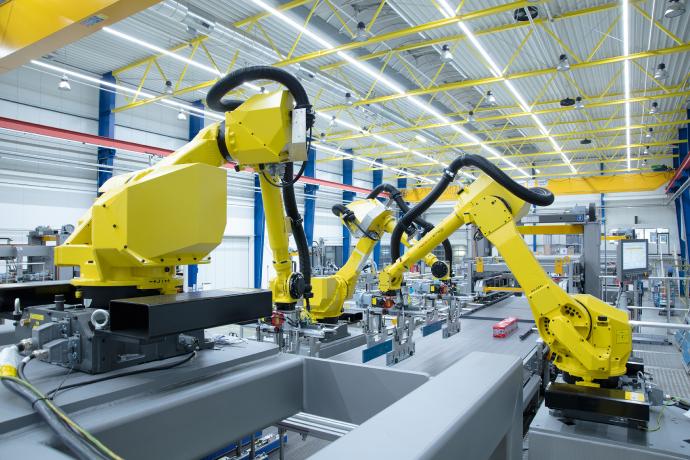 Robotics: 25 years of reliable palletizing technology from KHS