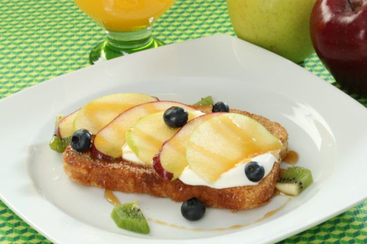 Pan francés con manzana, el desayuno perfecto para iniciar el año