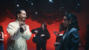 J Balvin pone a prueba la fuerza de la red de Verizon   durante la transmisión del Super Bowl LVIII de Univision