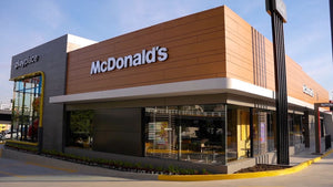 Con plan de expansión de dos años, iniciado en 2023, McDonald’s ofrece nuevos empleos formales a más de 1.600 jóvenes mexicanos